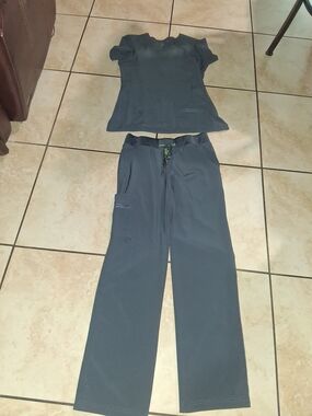 Women's GRAY Med Couture  Blue Scrub Pants & Top Set SIZE SMALL